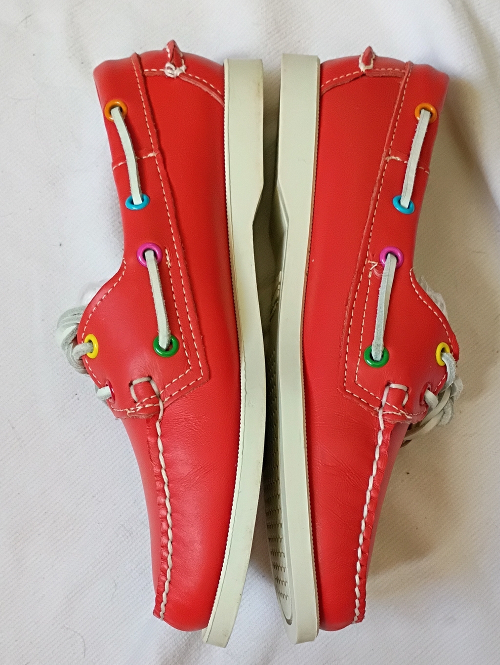 Sebago Red Leather Boat Shoes with White Laces - Picture 3 of 10